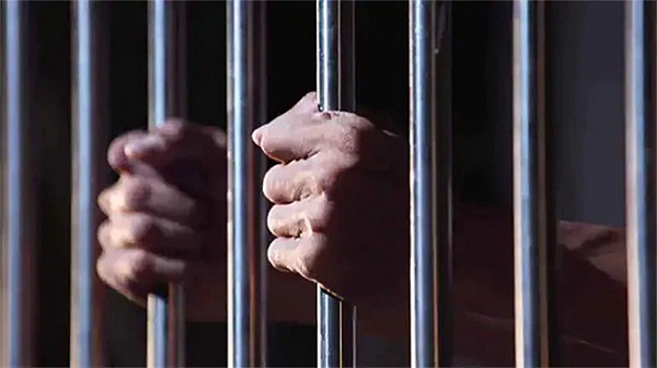 छोटे अपराधों में आधी सजा काट चुके कैदी होंगे जेलों से रिहा, सुप्रीम कोर्ट ने दिए निर्देश