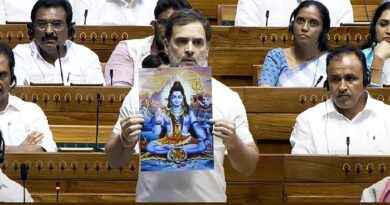 राहुल गांधी ने संसद में दिखाई भगवान शंकर की फोटो, स्पीकर ने रोकते हुए सामने कर दी नियमों की किताब