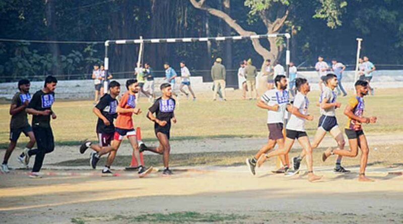 अखिलेश सरकार की तुलना में योगी सरकार में चार गुना हुईं पुलिस भर्तियां, 218262 पदों पर सीधी भर्ती