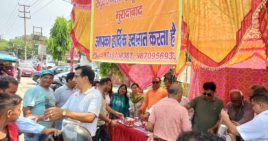 राष्ट्रीय जागरूक हिंदू महासंघ द्वारा कांठ रोड पर पतंजलि गुलाब शर्बत वितरण कार्यक्रम आयोजित