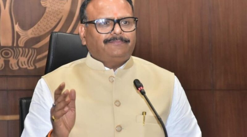सपा के लोग कांवड़ यात्रियों के भेष में कांवड़ियों को बदनाम कर रहे, डिप्टी सीएम ब्रजेश पाठक का आरोप