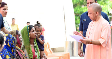 जनसमस्याओं के निराकरण में न हो तनिक लापरवाही, सीएम योगी का अधिकारियों को निर्देश