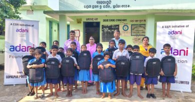 गोपालपुर में शिक्षा की नई बयार: समंदर किनारे सपनों की क्लास