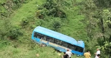हिमाचल में दर्दनाक हादसा : सरकारी बस खाई में गिरने से 5 की मौत-8 घायल, 20 से ज्यादा यात्री सवार थे