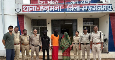 दुर्गा पंडाल में बहू को डांस करने से रोका तो पत्नी, बेटे और पोते ने मिलकर फावड़े से मार डाला बुजुर्ग को…