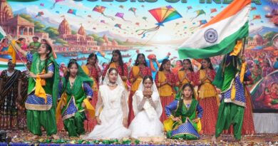 🎄 चिल्ड्रेन्स अकादमी में क्रिसमस फिएस्टा : संस्कृति, सृजनात्मकता और समरसता का भव्य संगम 🎄