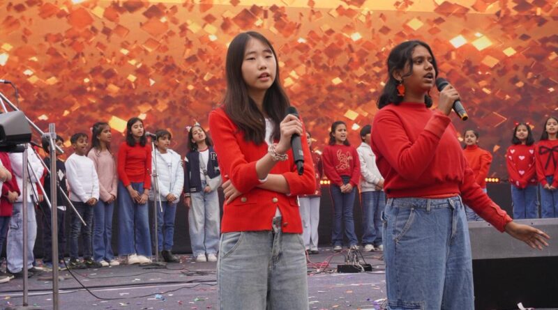 खुशियों के संग सामाजिक संदेश: कुंस्कैप्सकोलन का कैड क्रिसमस कार्निवल छात्रों की पहल से सामाजिक जागरूकता और सामुदायिक कल्याण को मिला