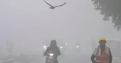 कोहरे और शीतलहर के बीच कई राज्यों में बारिश का अलर्ट, पढ़ें दिल्ली-यूपी समेत देशभर में आज कैसा रहेगा मौसम