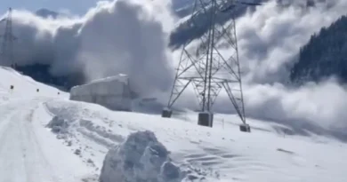 जम्मू में शीतलहर से मिली राहत, तापमान 20 डिग्री के पार; कश्मीर में बर्फबारी जारी