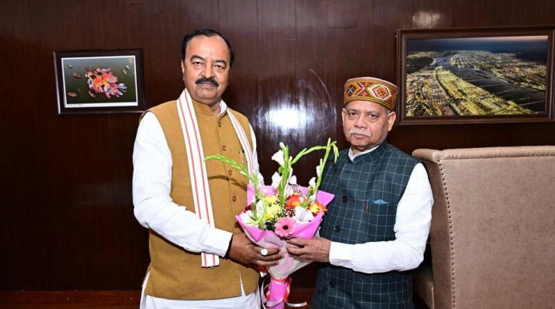 उप मुख्यमंत्री श्री केशव प्रसाद मौर्य जी ने हिमाचल प्रदेश के माननीय राज्यपाल श्री शिव प्रताप शुक्ल जी से शिष्टाचार भेंट