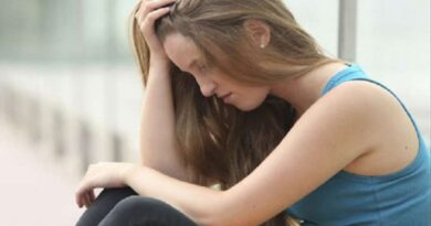 डिप्रेशन को न हल्‍के में लें, बड़ी बीमारी को हो सकते हैं शिकार