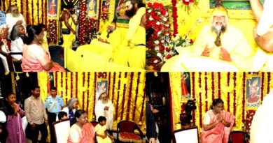 राष्ट्रपति द्रौपदी मुर्मु ने वृंदावन में संत प्रेमानंद महाराज से की भेंट, अध्यात्म और जनकल्याण पर हुई चर्चा