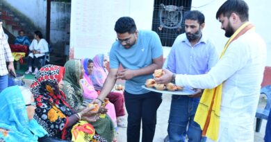 गोंडा में सामाजिक समरसता का अनूठा उदाहरण: होली पर अनाथालय और वृद्धाश्रम में छलके रंग, इंकलाब फाउंडेशन ने साझा की खुशियाँ