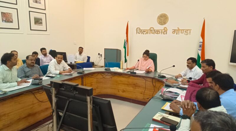 जनपद में अब तक कुल कितने ग्राम पंचायतों में पेयजल की व्यवस्था हुई प्रारंभ-जिलाधिकारी