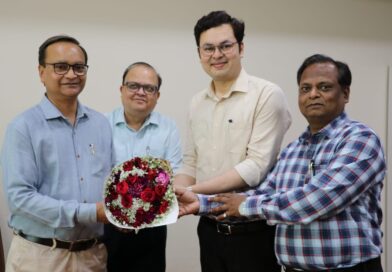 आरजीआईपीटी को मिला पहला पूर्णकालिक कुलसचिव, राजन श्रीवास्तव ने संभाला कार्यभार