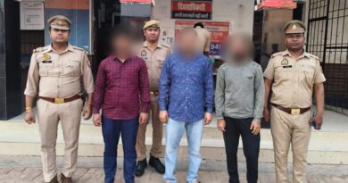 विदेश में नौकरी दिलाने के नाम पर ठगी करने वाले गिरोह के दो सदस्य गिरफ्तार, 194 पासपोर्ट और 6.22 लाख रुपये बरामद