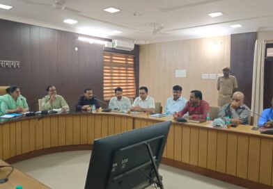 जिलाधिकारी गोण्डा ने किसान दिवस के अवसर पर किसानों एवं विभागों के साथ की बैठक, दिए अहम निर्देश