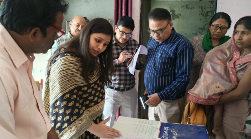 तरबगंज में मुख्य विकास अधिकारी का औचक निरीक्षण, अव्यवस्थाओं पर जताई कड़ी नाराजगी—तुरंत सुधार के आदेश