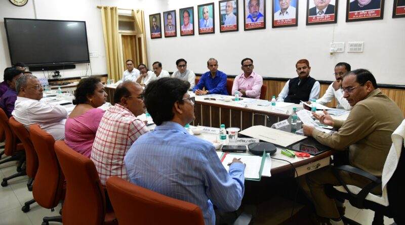 रुहेलखण्ड विश्वविद्यालय के कार्य परिषद की बैठक संपन्न, कई महत्वपूर्ण निर्णय लिए गए