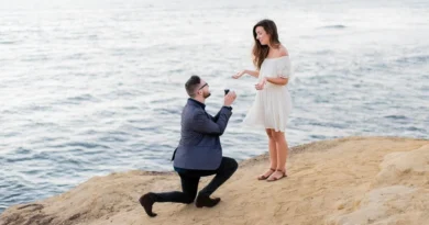 गजब! शादी का प्रपोजल लेकर 932 KM चला शख्स, हाईवे पर लगाया ऐसा बैनर कि ड्राइवर खुद देने लगे रास्ता