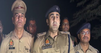 पिता की हत्या करने वाला आरोपी पुलिस मुठभेड़ में गिरफ्तार