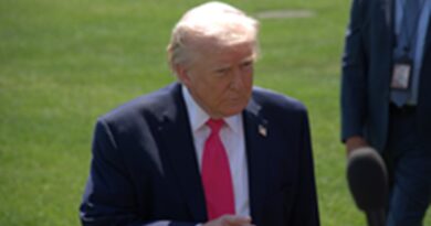 ईरान से नहीं हुई डील पूरी तो बहुत सारे बम फटेंगे, ट्रंप का सख्त संदेश-और नहीं बढ़ाएंगे संघर्ष विराम