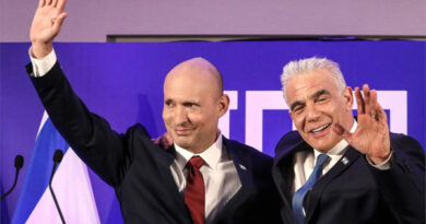 इस्राइल के पूर्व पीएम नेफ्ताली बेनेट और येर लैपिड की पार्टियों का विलय, नेतन्याहू की बढ़ेंगी मुश्किलें