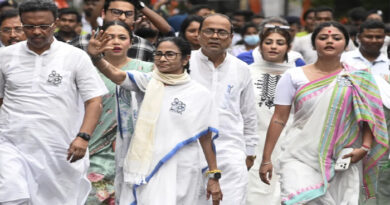 बंगाल में गरमाया चुनावी माहौल, ममता बनर्जी ने केंद्रीय बलों पर लगाए गंभीर आरोप