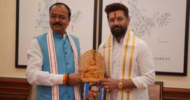 केंद्रीय मंत्री श्री चिराग पासवान से मिले उत्तर प्रदेश के उपमुख्यमंत्री श्री केशव प्रसाद मौर्य