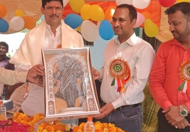 विद्यालय वार्षिकोत्सव में गूंजा शिक्षा का महत्व, समान पाठ्यक्रम लागू करने की उठी मांग