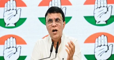 पवन खेड़ा को सुप्रीम कोर्ट से लगा बड़ा झटका, अग्रिम जमानत पर लगी रोक