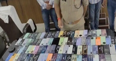 फर्रुखाबाद सर्विलांस टीम की बड़ी सफलता, 22 लाख रुपए के खोए हुए 101 स्मार्टफोन बरामद