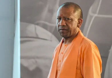 यूपी में अब 24 IAS अफसरों का ट्रांसफर, इन 10 जिलों के डीएम बदले गए, देखें पूरी लिस्ट