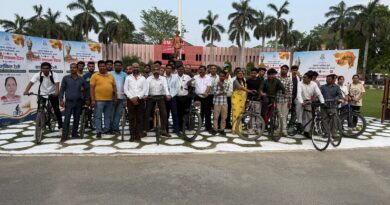 गुजरात स्थापना दिवस के उपलक्ष्य में रुहेलखण्ड विश्वविद्यालय में साइकिल रैली का आयोजन