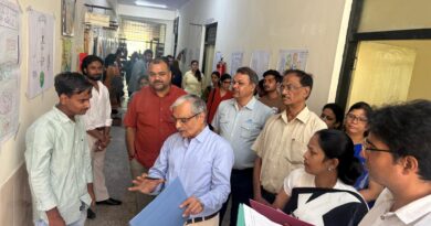 रुहेलखण्ड विश्वविद्यालय के क्षेत्रीय अर्थशास्त्र विभाग में पोस्टर प्रतियोगिता का आयोजन