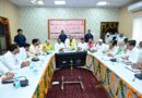 जनपदीय अधिकारियों के साथ विकास कार्यों कि समीक्षा की,उप मुख्यमंत्री, श्री केशव प्रसाद मौर्य