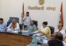 जनपद के सभी गो आश्रय स्थलों में साफ-सफाई और स्वच्छता के सख्त निर्देश, छोटे-बड़े गोवंश को अलग रखने के आदेश