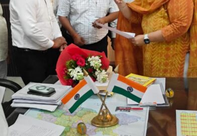 रायबरेली में विद्युत आपूर्ति समस्या को लेकर जिलाधिकारी से मिला राष्ट्रीय मानवाधिकार फाउण्डेशन का प्रतिनिधि मंडल।
