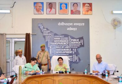 सीएम डैशबोर्ड समीक्षा बैठक में सख्त दिखीं दुर्गा शक्ति नागपाल, खराब रैंकिंग और लंबित मामलों पर अधिकारियों को लगाई फटकार