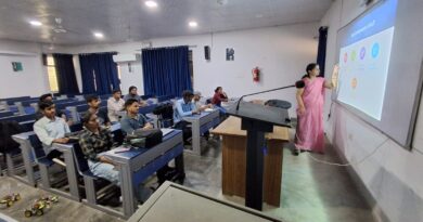 रूहेलखण्ड विश्वविद्यालय में समर आउटरीच कार्यक्रम के माध्यम से विद्यार्थियों को आधुनिक तकनीकों का व्यावहारिक प्रशिक्षण
