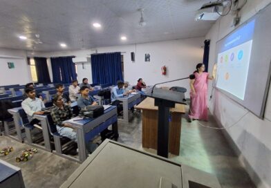 रूहेलखण्ड विश्वविद्यालय में समर आउटरीच कार्यक्रम के माध्यम से विद्यार्थियों को आधुनिक तकनीकों का व्यावहारिक प्रशिक्षण