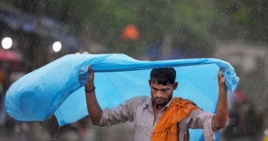 UP Weather: पूर्वांचल में बढ़ेगी तपिश, पश्चिमी यूपी में बरसेंगे बादल! अगले 6 दिन ऐसा रहेगा मौसम का मिजाज