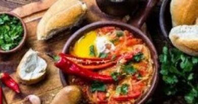 सावधान: गर्मियों में भूलकर भी न खाएं ये 5 चीजें, जान लें वरना पेट हो सकता है खराब