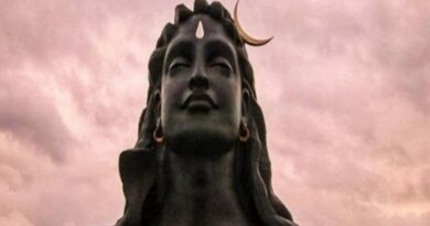 शिवलिंग पर जलाभिषेक करते समय रखें इस दिशा का ध्यान, महादेव बरसाएंगे भरपूर कृपा