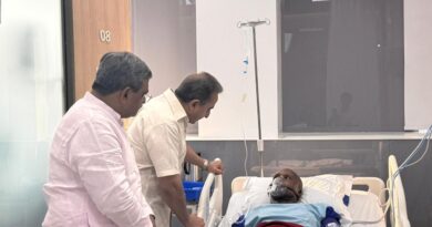 मालवीय नगर अग्निकांड: विदेश राज्य मंत्री श्री कीर्ति वर्धन सिंह ने अस्पतालों का दौरा कर घायलों से की मुलाकात