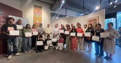 “मनोरंज चित्रकार के मार्गदर्शन में संपन्न हुई बंगाल कालीघाट पटचित्र कार्यशाला”