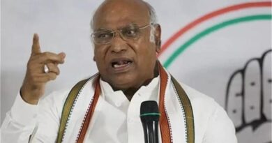 ‘युवाओं की आंखों में देखें PM मोदी’, खरगे का हमला; भाषण को बताया खोखला, रखीं तीन बड़ी मांगें