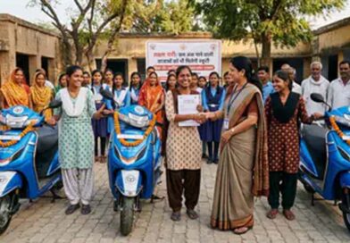 गरीब छात्राओं के लिए बड़ी खुशखबरी! अब 75% अंक पर भी मिलेगी रानी लक्ष्मीबाई स्कूटी, सरकार बदलने जा रही नियम