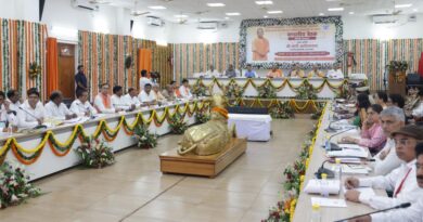 मा0 मुख्यमंत्री जी ने जनपद बरेली के विकास कार्यों एवं कानून व्यवस्था की करी समीक्षा