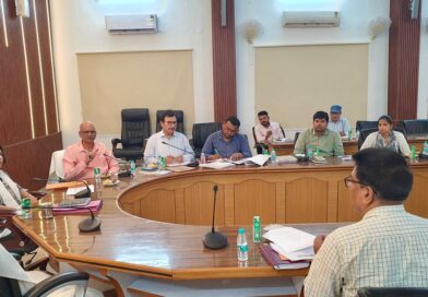 पर्यटन क्षेत्र में विकास कार्यों को बढ़ाकर अपने-अपने जनपद को विकसित कर पर्यटन को दे बढ़ावा-आयुक्त